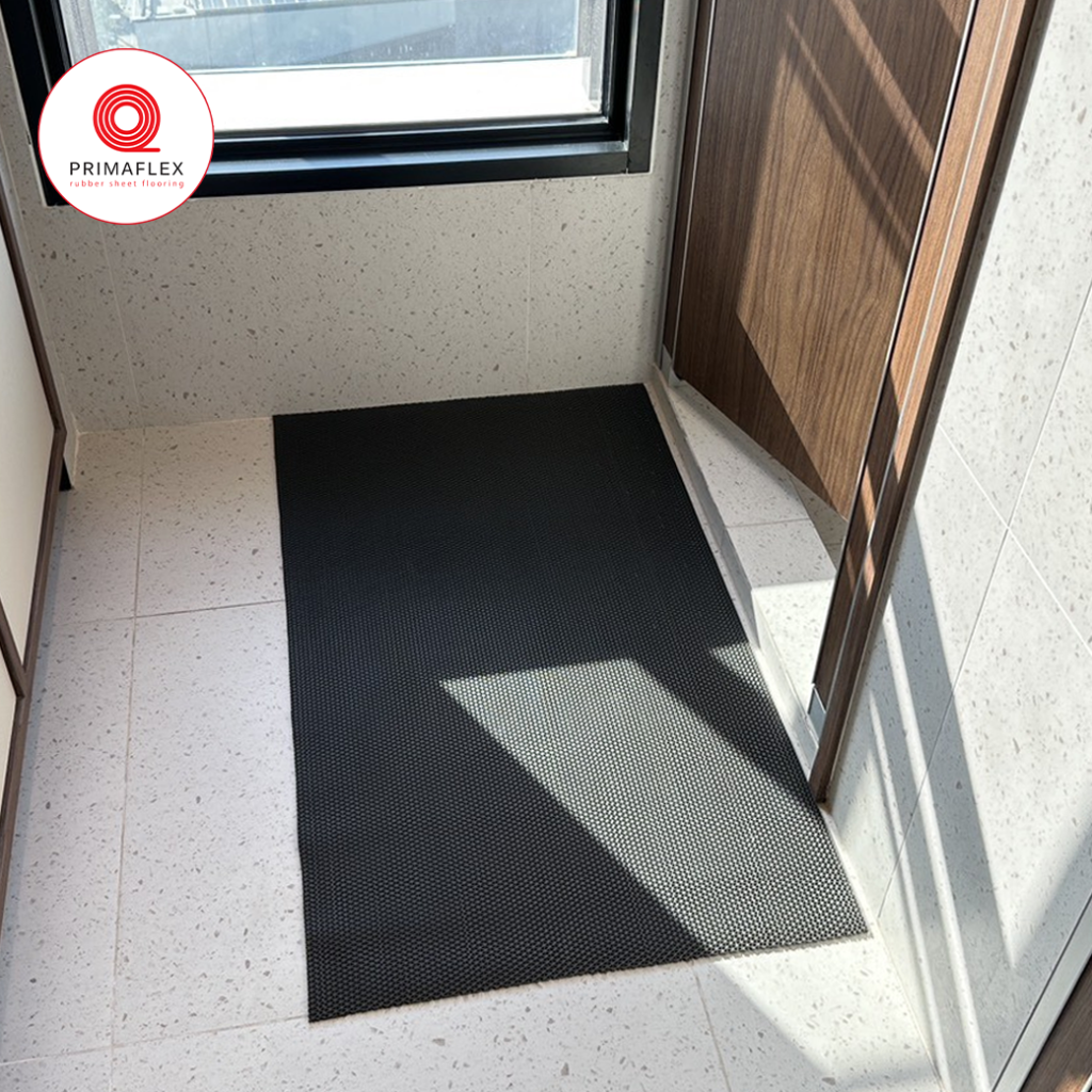 ยางปูพื้นกันลื่น GETFLOORMAT The Best #1 ตัวช่วยเพิ่มความปลอดภัย 7 แผ่นยางกันลื่นพื้นที่เปียกชื้นและอเนกประสงค์ 4